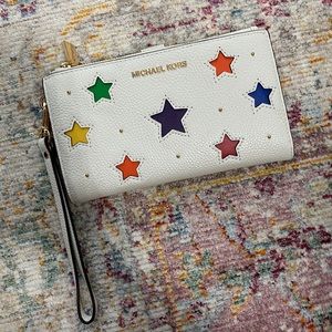 BRAND NEW Michael Kors star wristlet